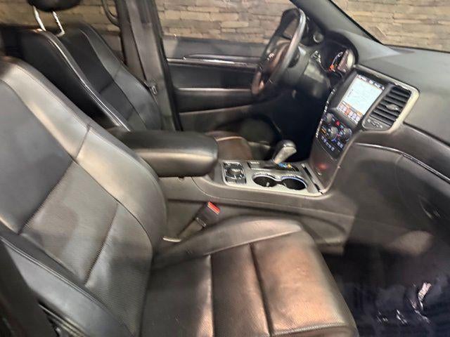 2018 Jeep Grand Cherokee — interior view